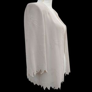 Karen Miller New York Vtg 80s Open Front Cardi Lovely Beaded Pattern Leaf Detail